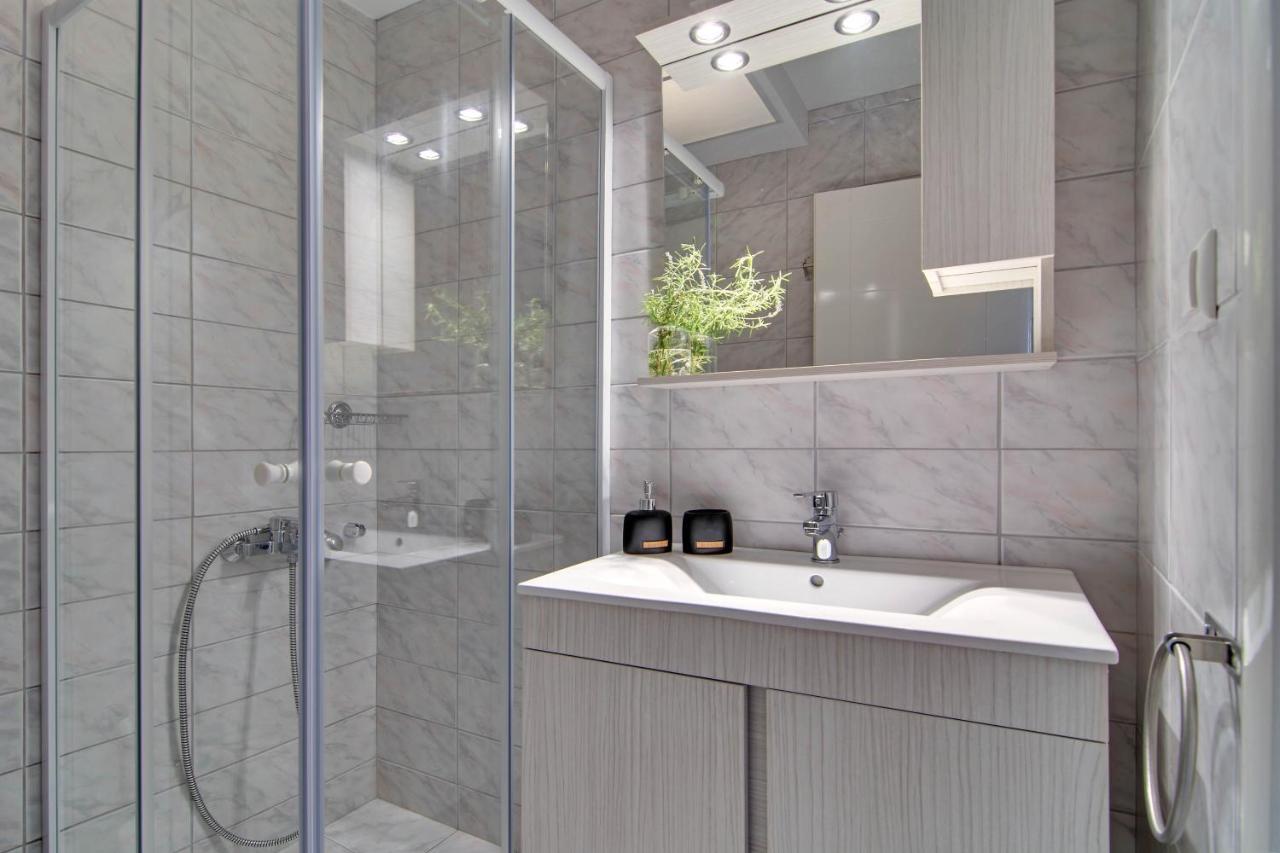 All Seasons Luxury Suites1 Янина Экстерьер фото